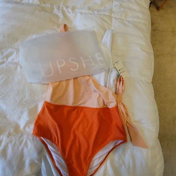 CUPSHE brand new suit, never worn - Picture 8 of 8